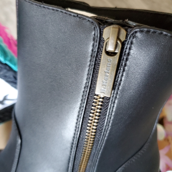 Dr martens black leather heeled boot sz 10 - Picture 7 of 12